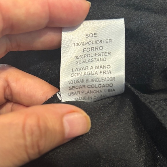 Main Strip Black and White Ruched Mini Skirt - Picture 6 of 6